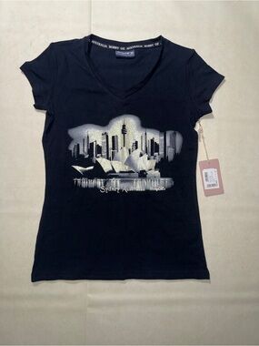 Women’s Black V-Neck Sydney Graphic Tee by